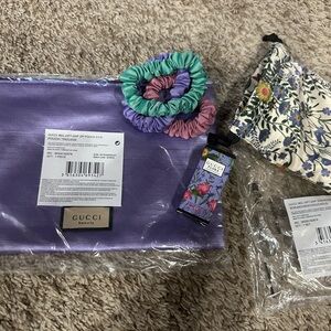 Brand New Gucci Beauty set 💜 💗
